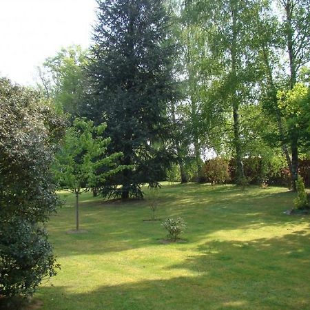 Chambre D'Hotes Les Chenes Chaptelat Exterior foto